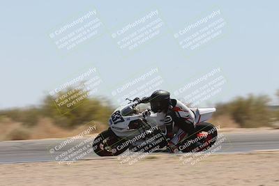 media/Apr-20-2025-CVMA (Sun) [[39090e8767]]/Race 9-Formula LW Twins Shootout/